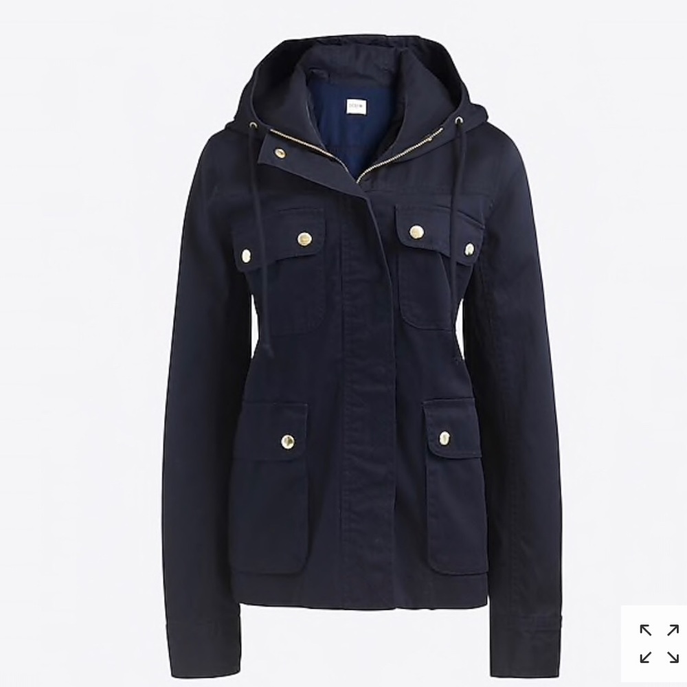 Lightweight, resin coated jacket